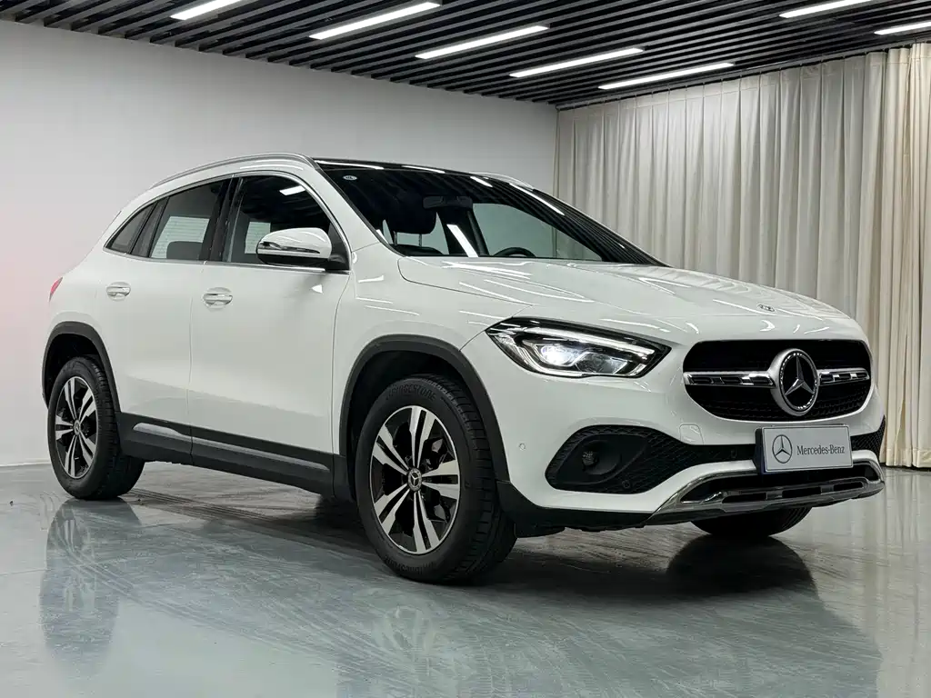 Mercedes-Benz GLA 2021