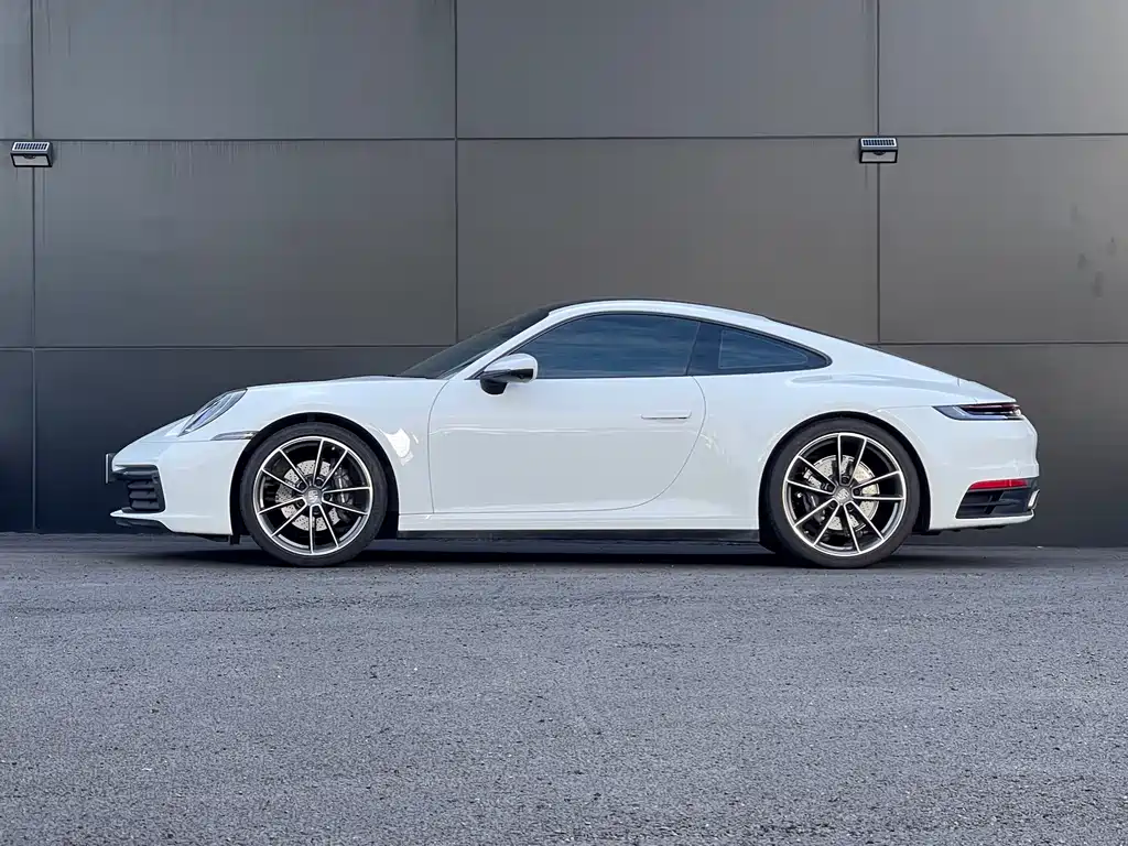 Porsche 911 2024