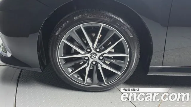Toyota Camry 2023