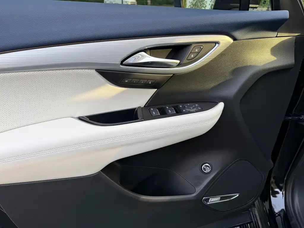 Buick Enclave 2024