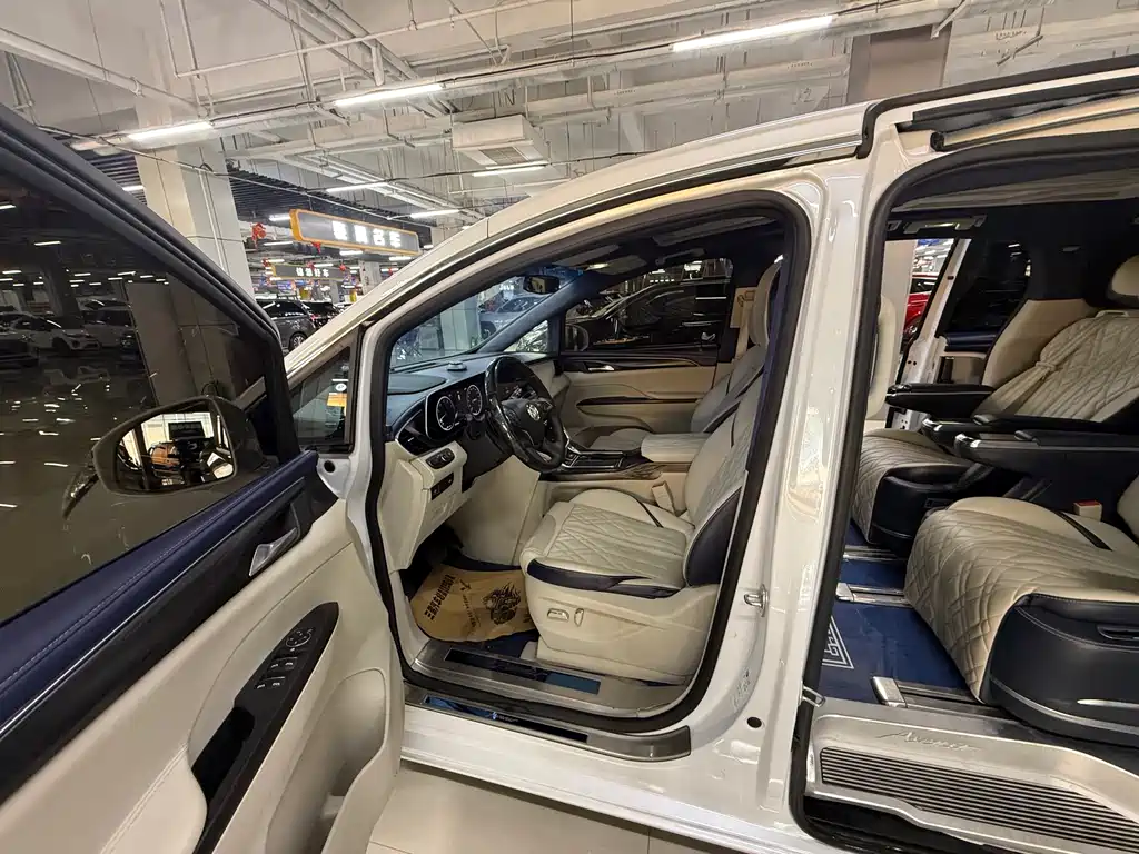 Buick GL8 2021