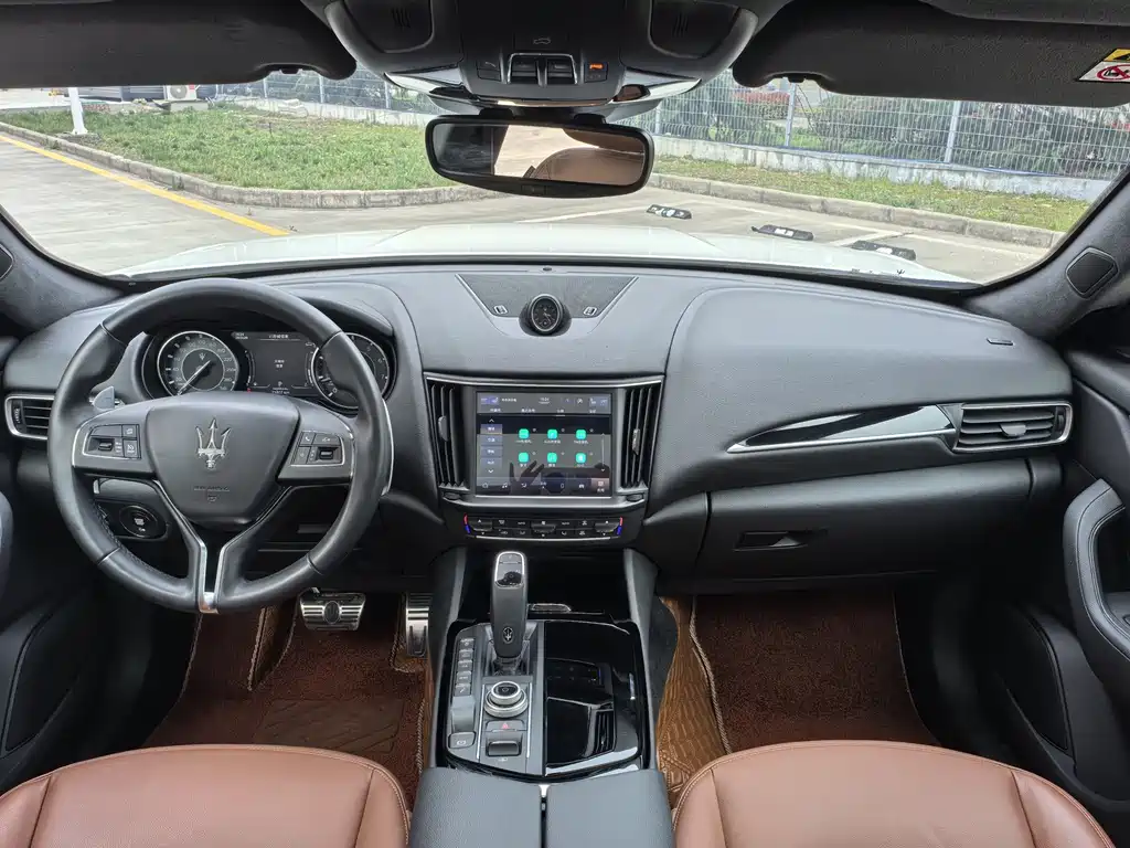 Maserati Levante 2022