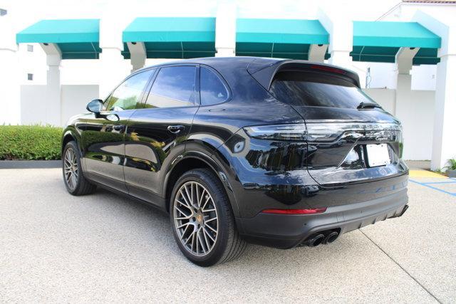 Porsche Cayenne 2023