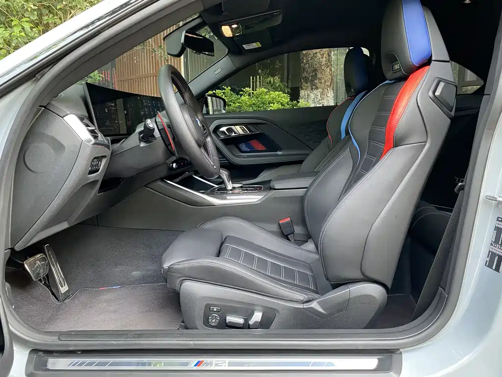 BMW M2 2023