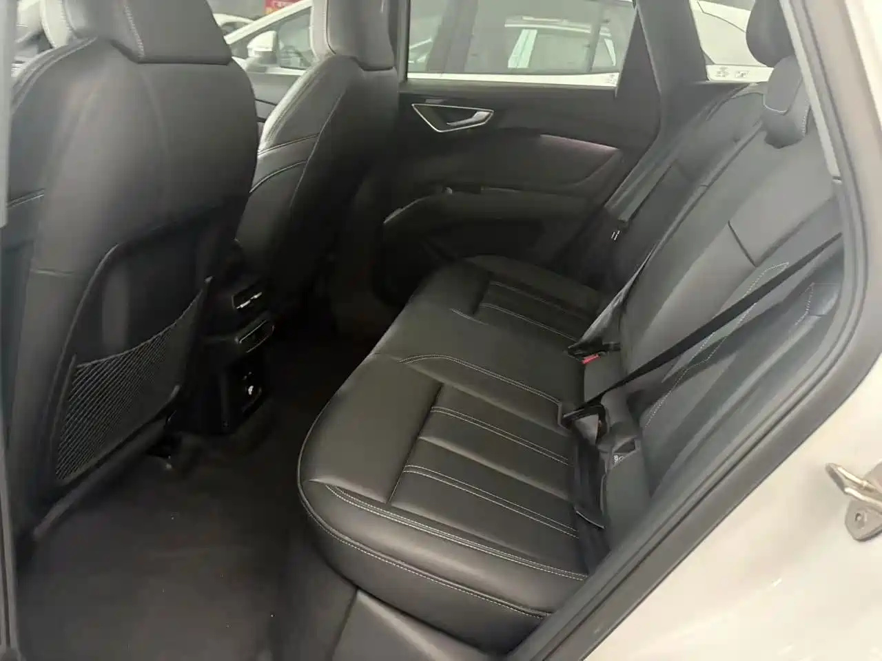 Audi Q4 e-tron 2024