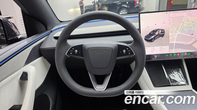 Tesla Model Y 2026