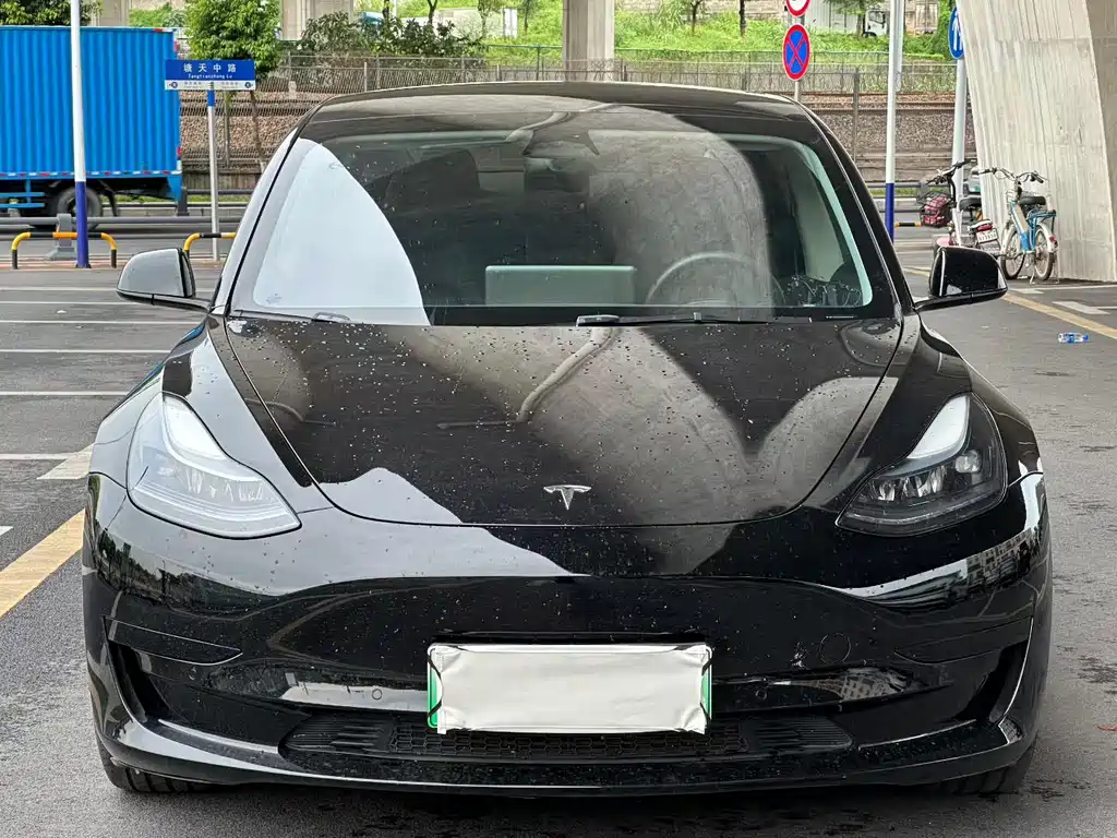 Tesla Model 3 2023