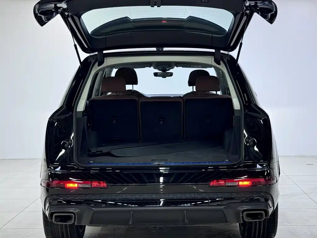 Audi Q7 2025