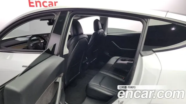 Tesla Model Y 2021