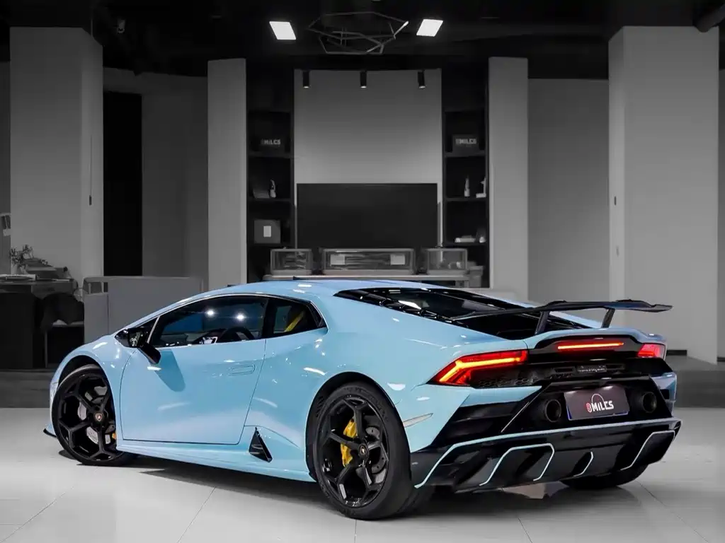 Lamborghini Huracán 2023