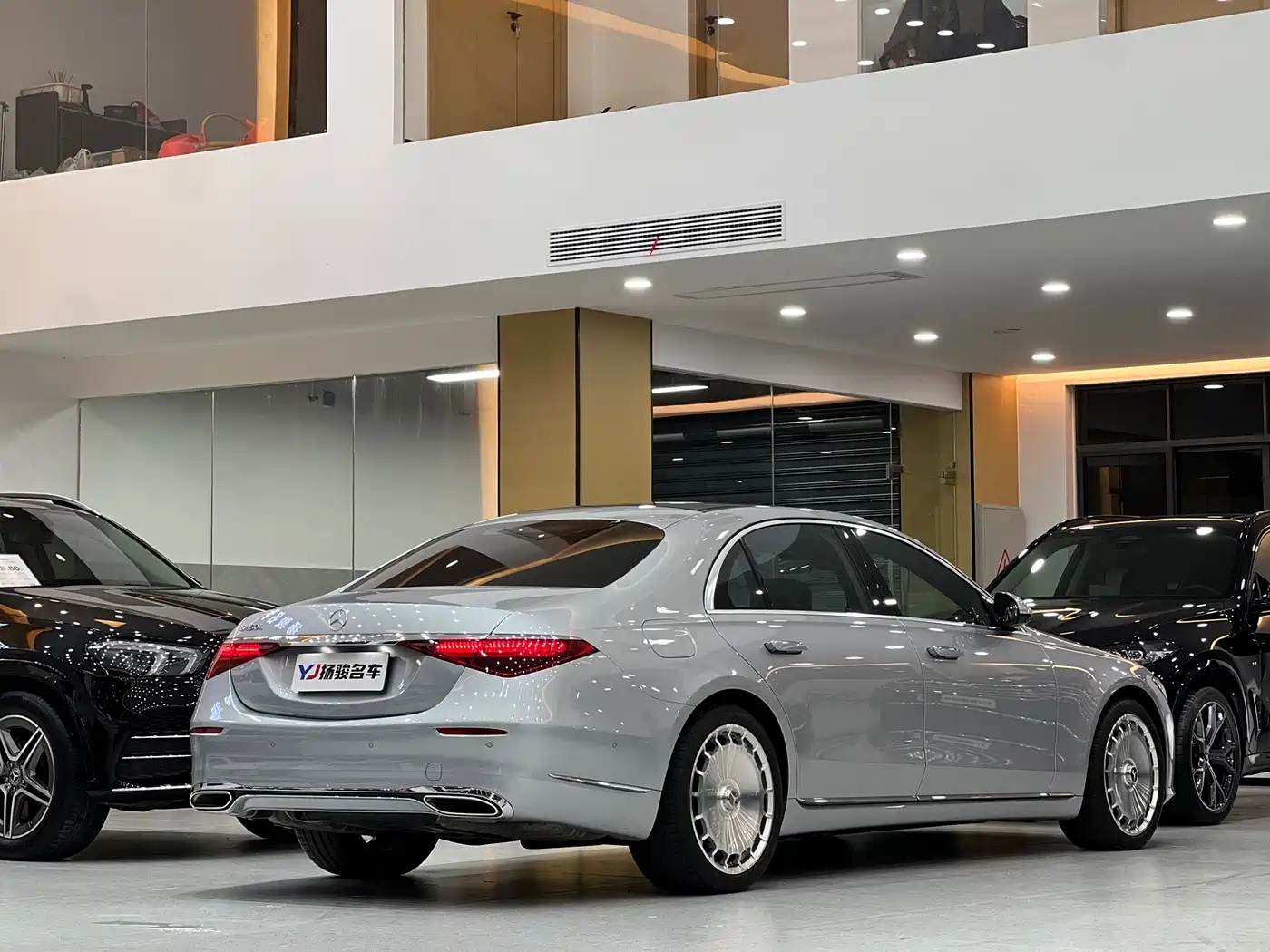 Mercedes-Benz S-Класс 2025