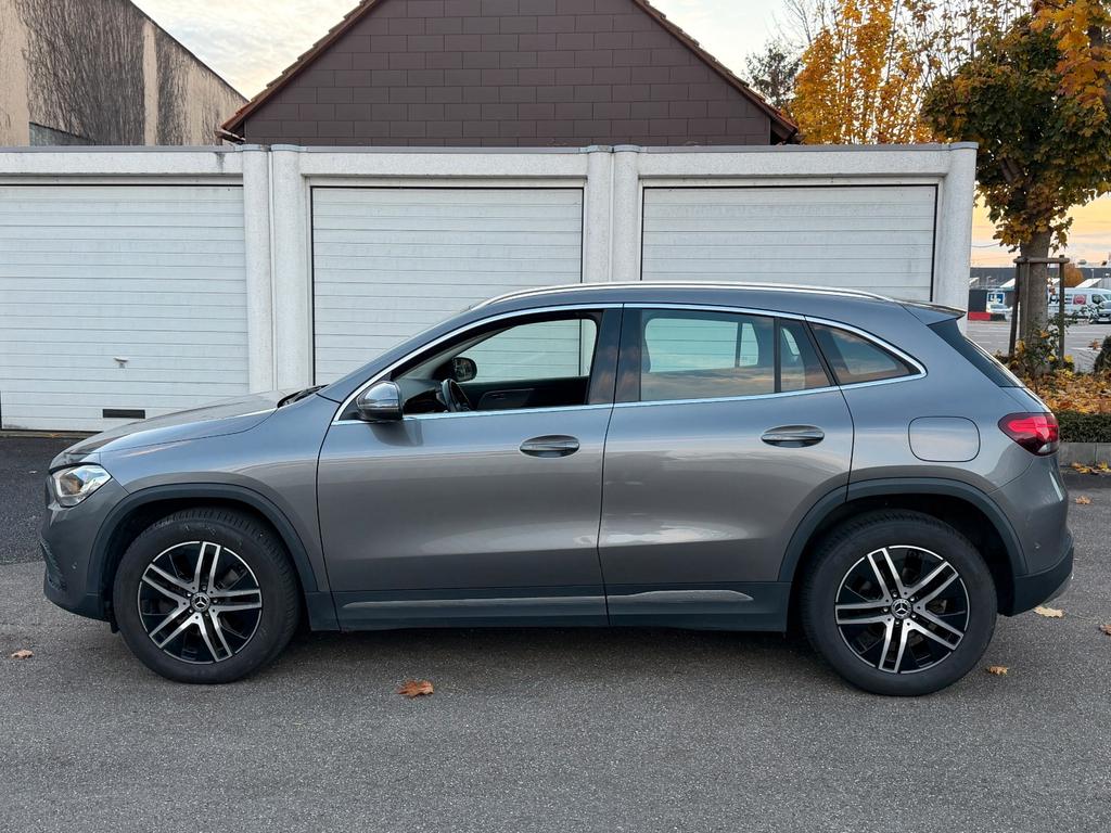 Mercedes-Benz GLA 200 2022
