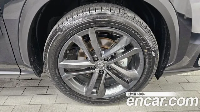 Lexus NX 2024