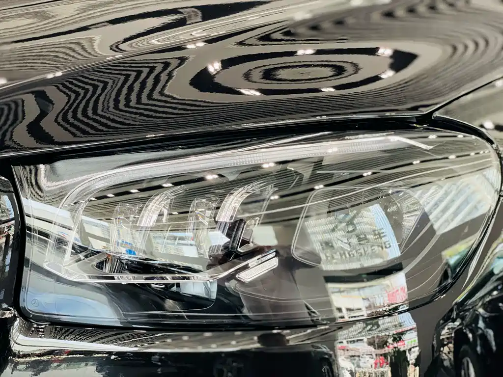 Mercedes-Benz GLS 2024