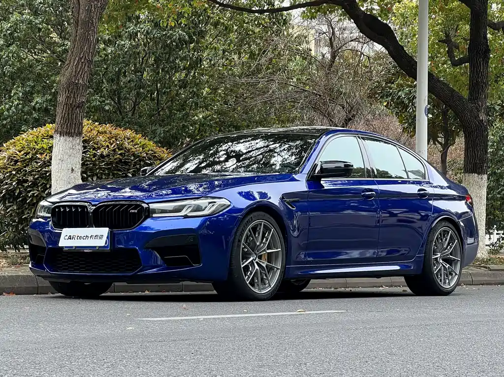 BMW M5 2021