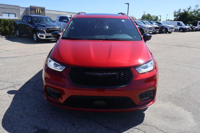 Chrysler Pacifica 2025
