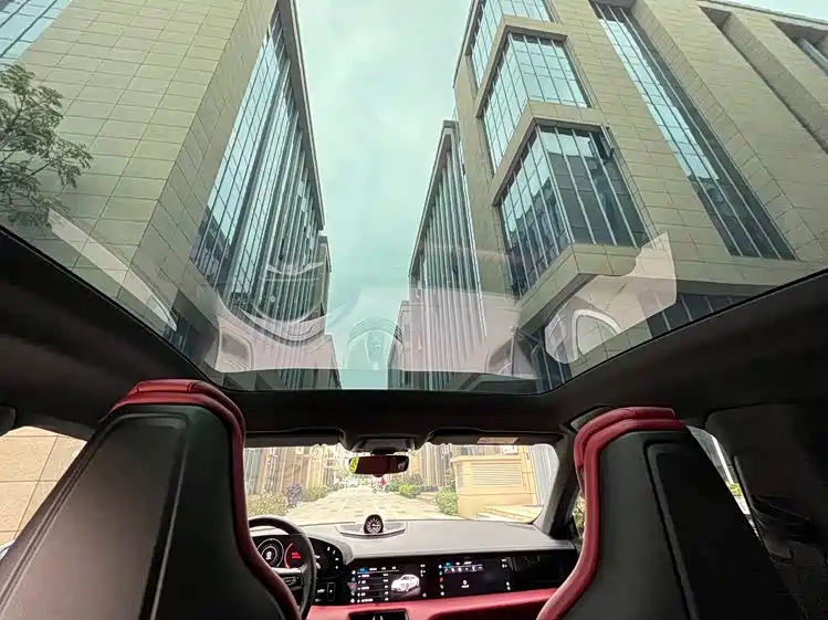Porsche Taycan 2022