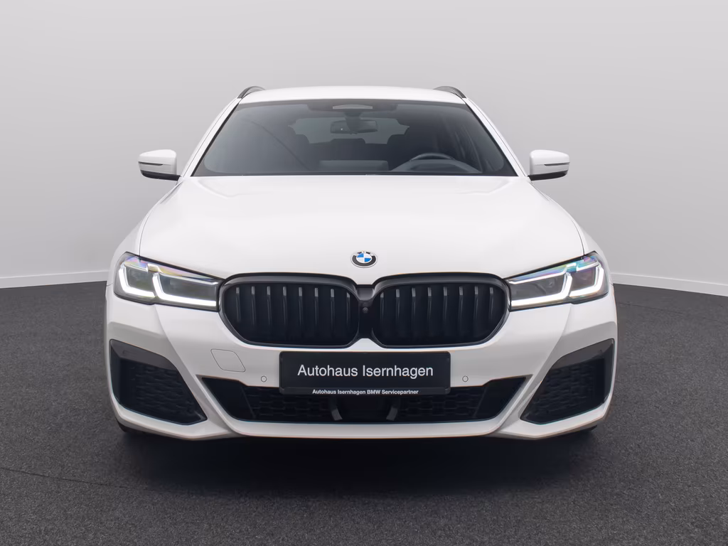 BMW 530 2023