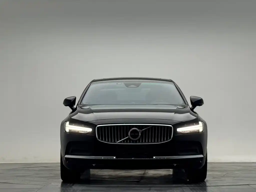 Volvo S90 2024