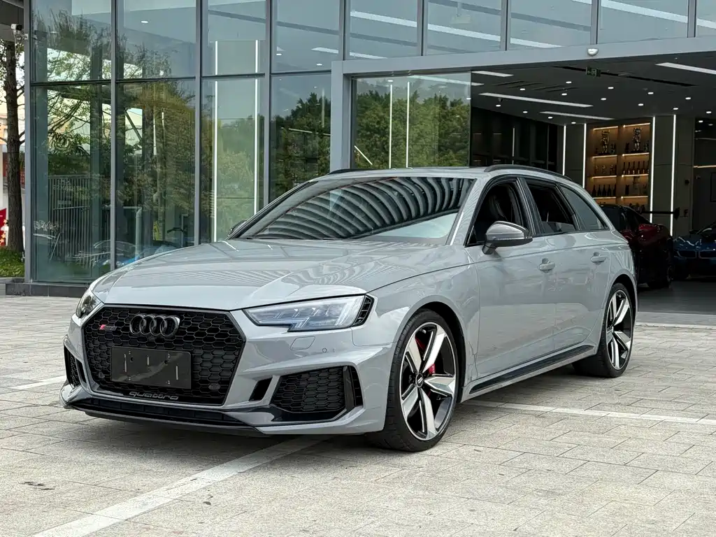 Audi RS 4 2020