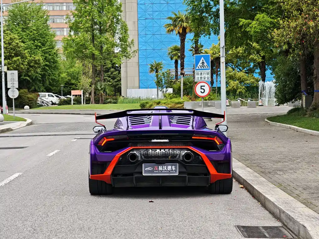 Lamborghini Huracán 2023