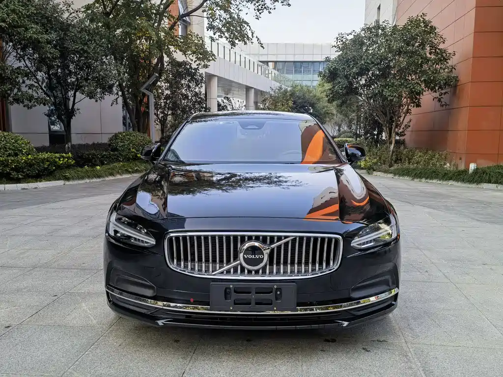 Volvo S90 2024