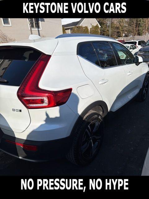 Volvo XC40 2025