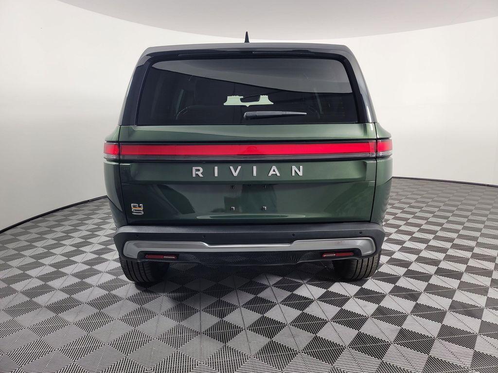 Rivian R1S 2024
