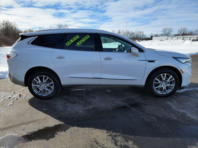 Buick Enclave 2023