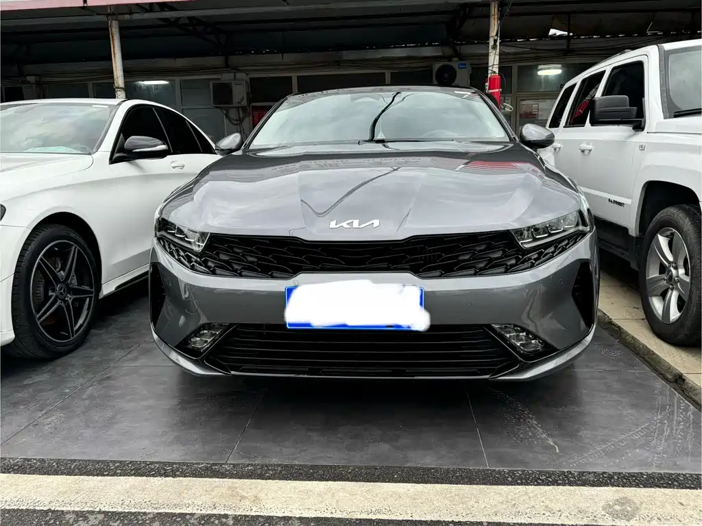 Kia K5 2023
