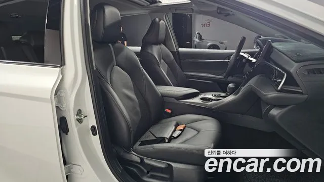 Toyota Camry 2023