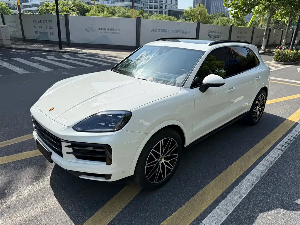 Porsche Cayenne 2024
