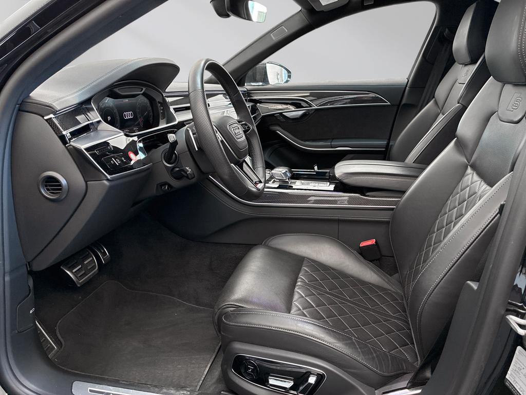 Audi S8 2024