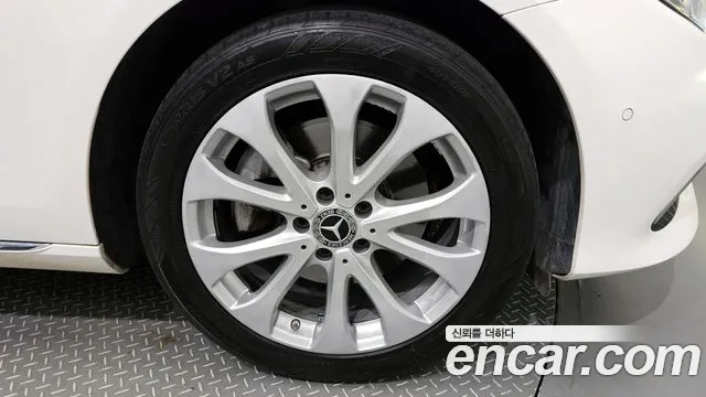 Mercedes-Benz E-Класс 2020