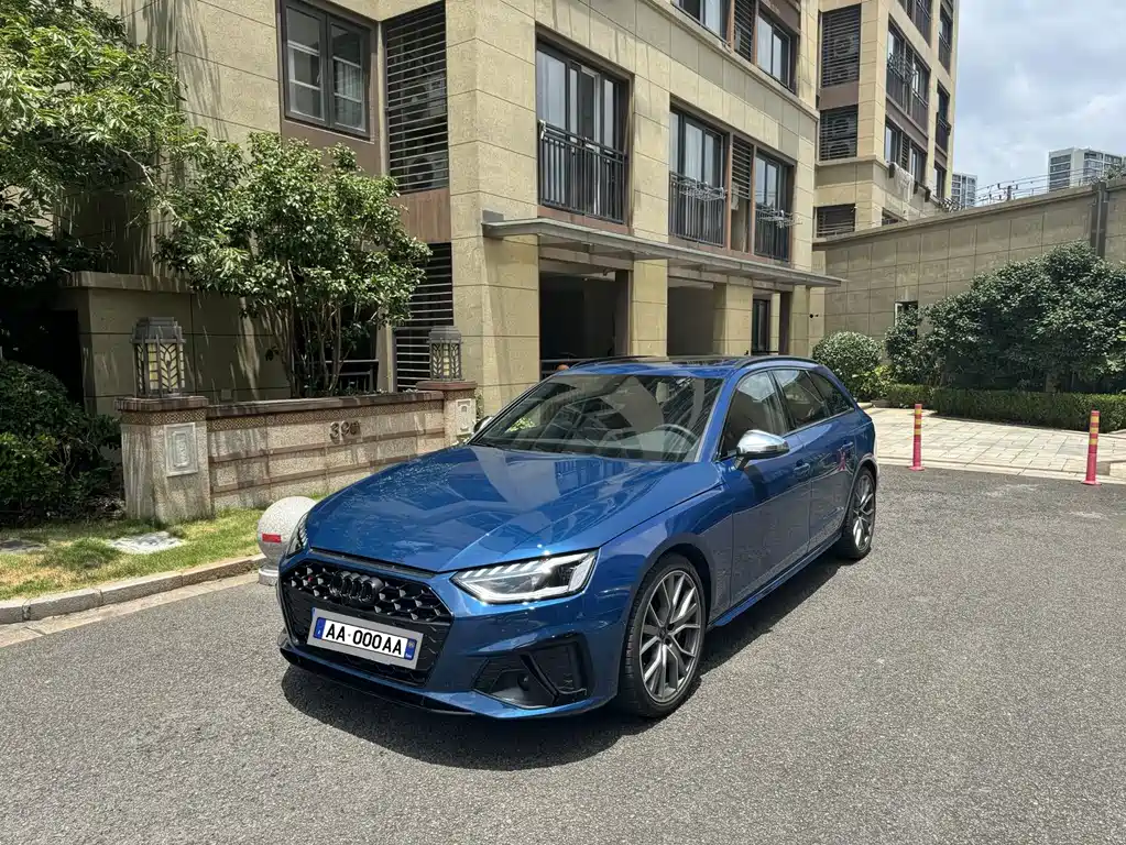 Audi S4 2024