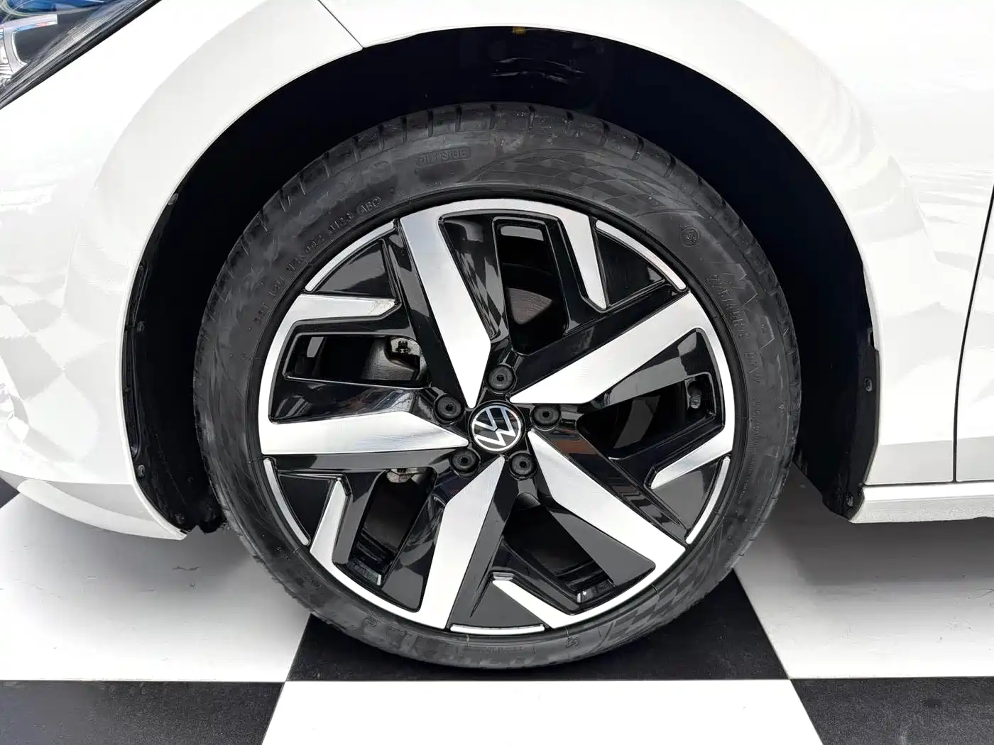 Volkswagen Lamando 2023