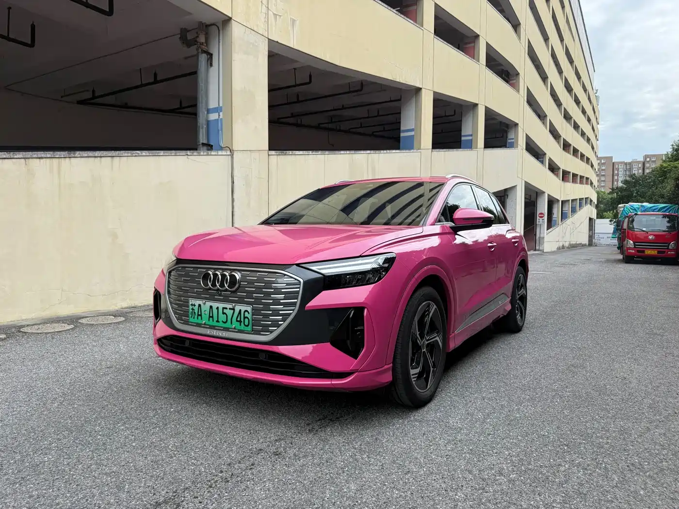Audi Q4 e-tron 2024