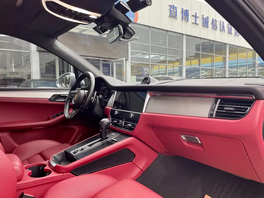 Porsche Macan 2022