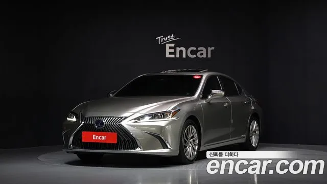 Lexus ES 2021