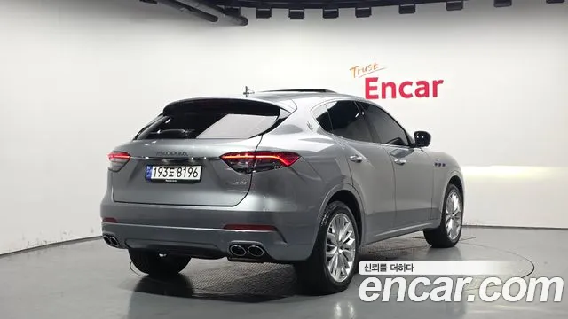 Maserati Levante 2021