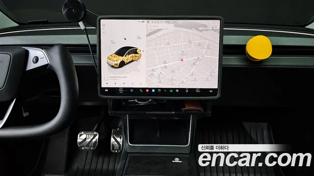 Tesla Model Y 2025
