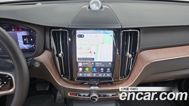 Volvo XC60 2023