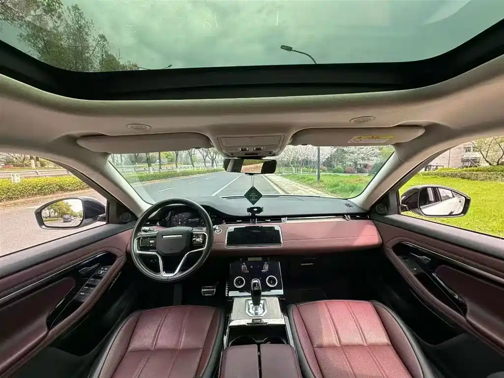 Land Rover Range Rover Evoque 2023
