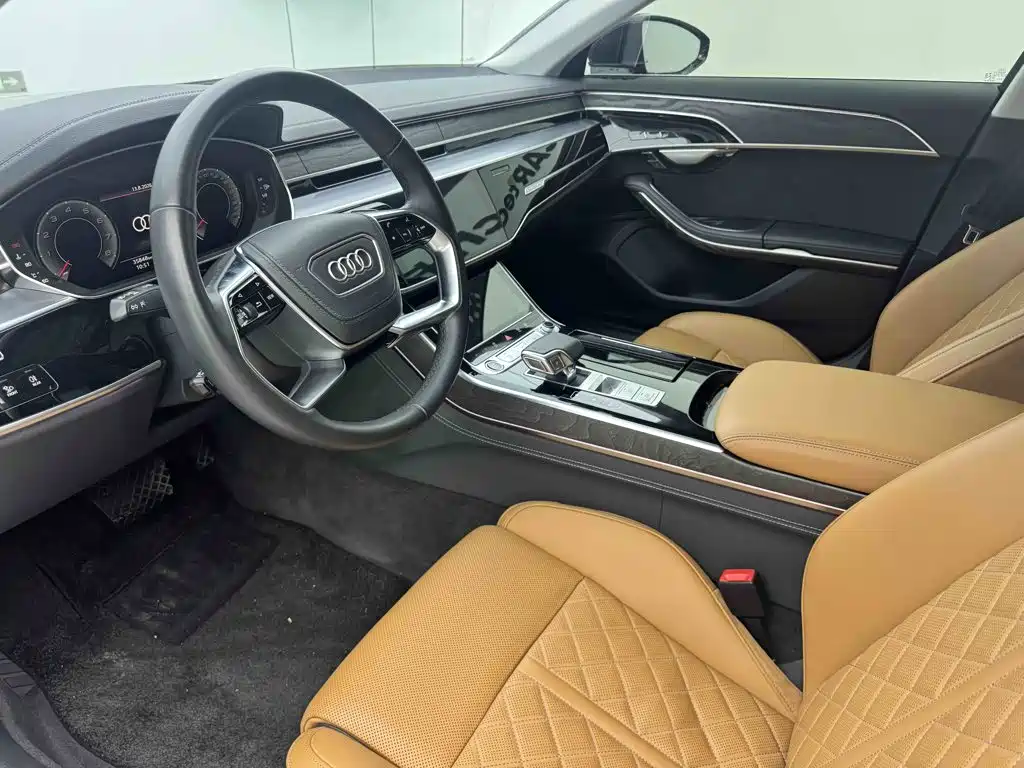 Audi A8 2023