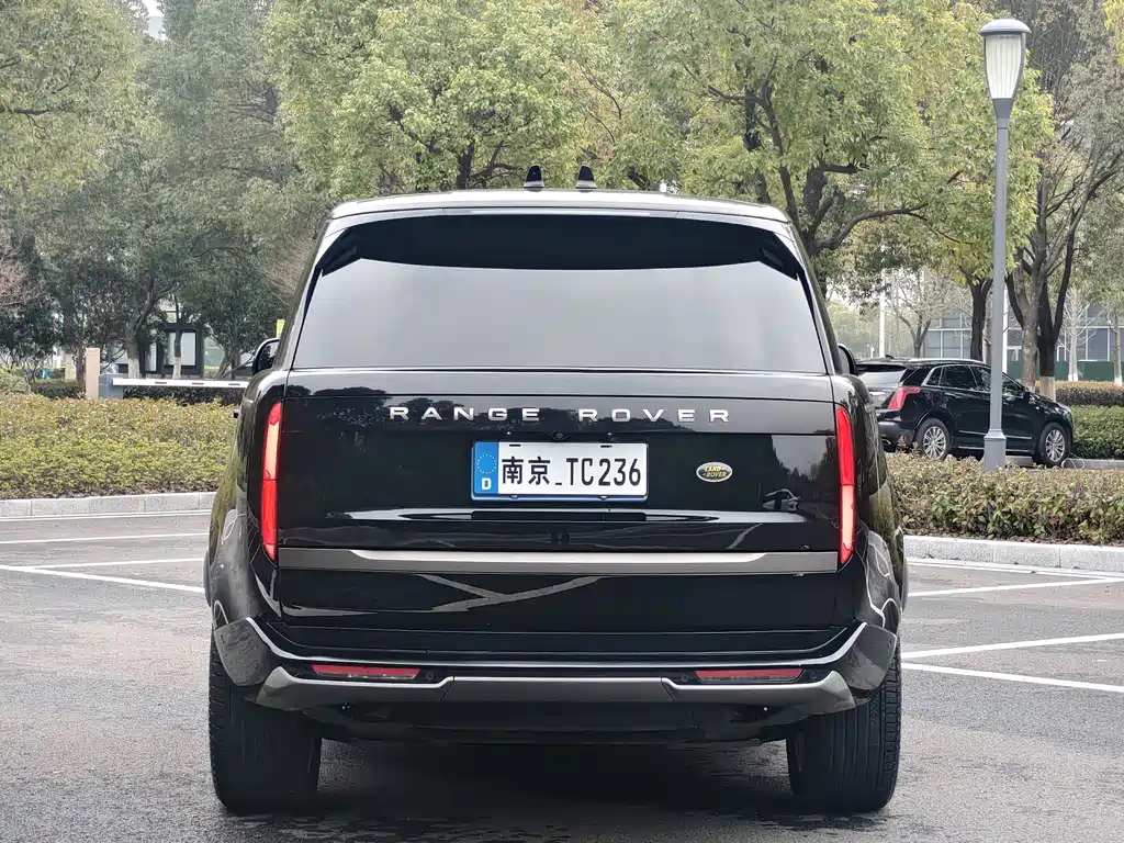 Land Rover Range Rover 2023