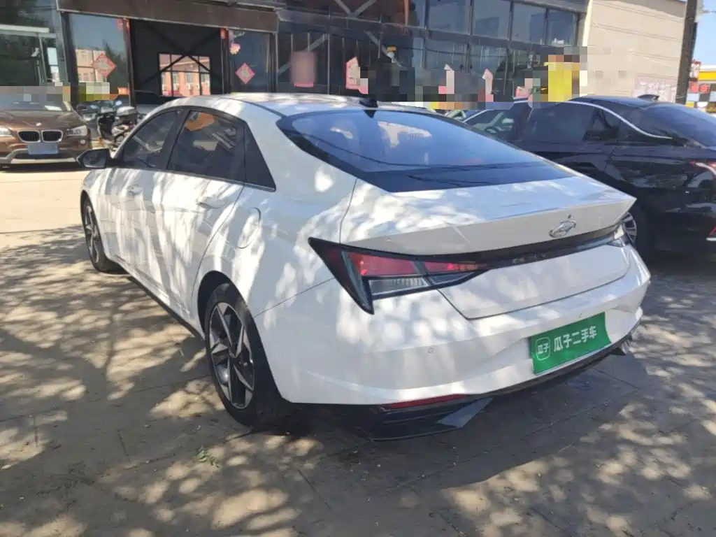 Hyundai Elantra 2021