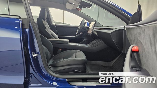 Tesla Model 3 2025