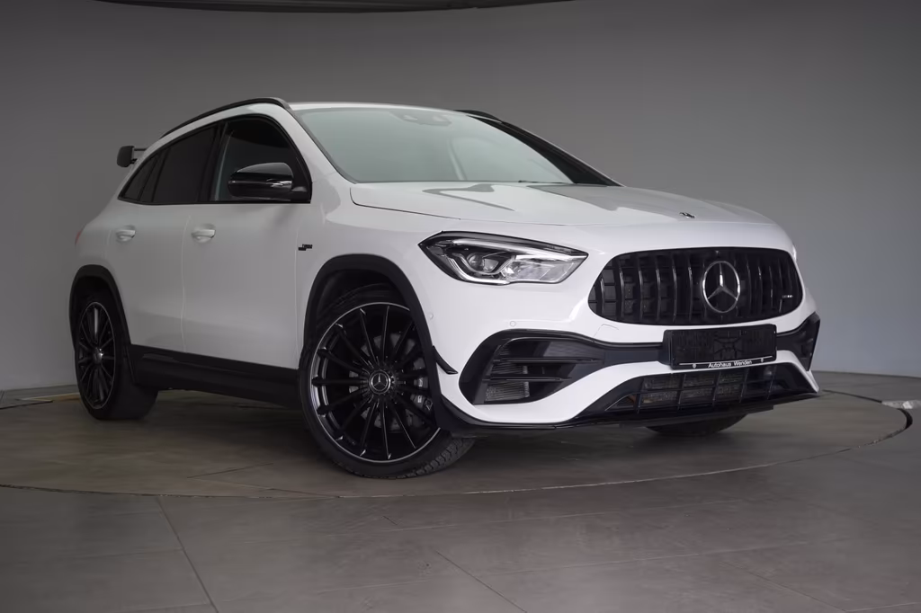 Mercedes-Benz GLA 45 AMG 2021