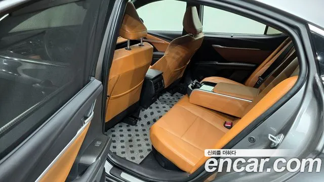 Toyota Camry 2024