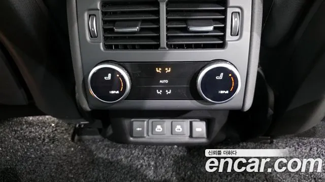 Land Rover Discovery 2022
